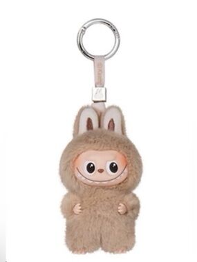 New Labubu – Pin for Love Series
Letter “B” | Authentic